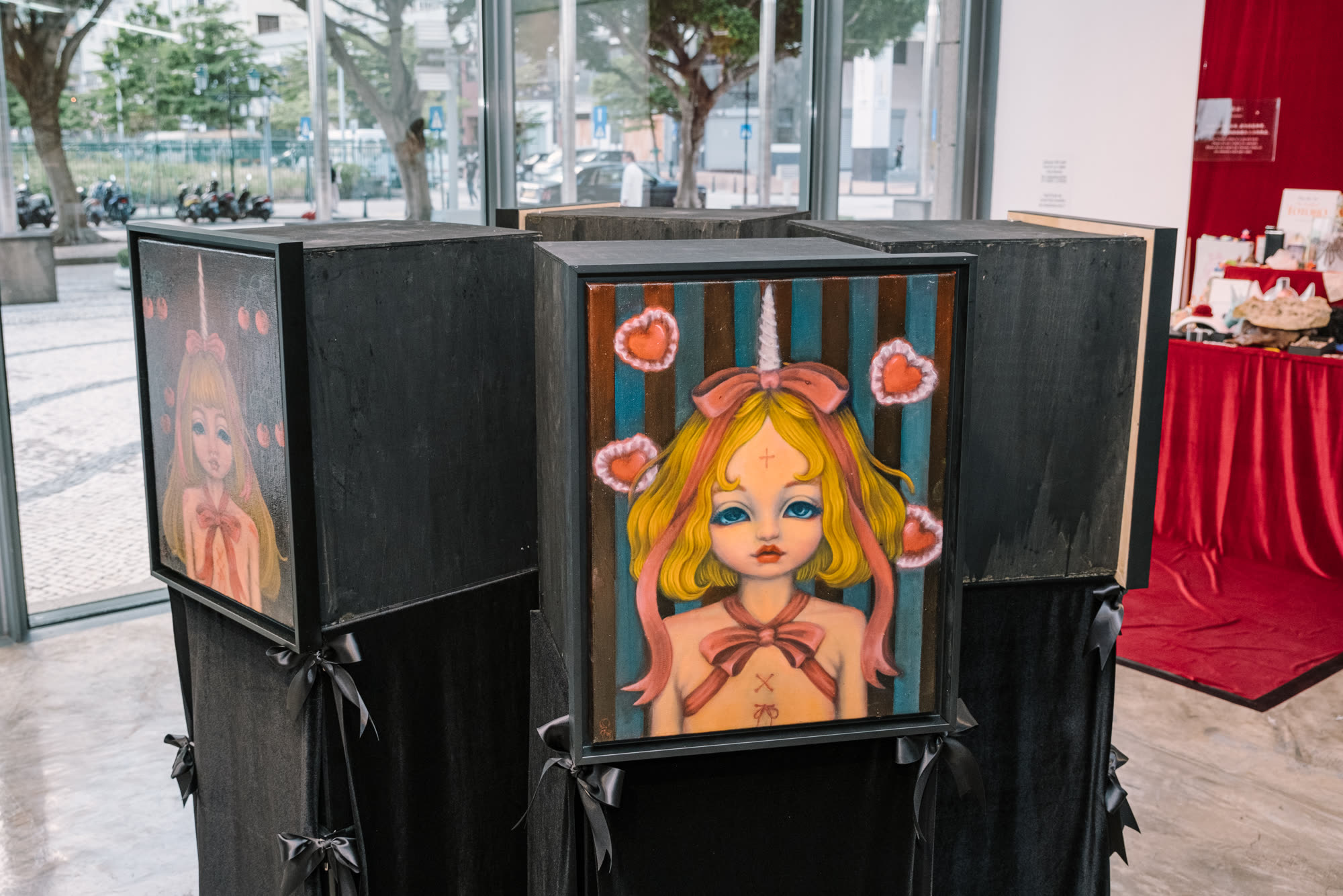 禮物 Gift，張儀君 Luna Cheong，裝置作品 Installation，繪畫雕塑 · 2021