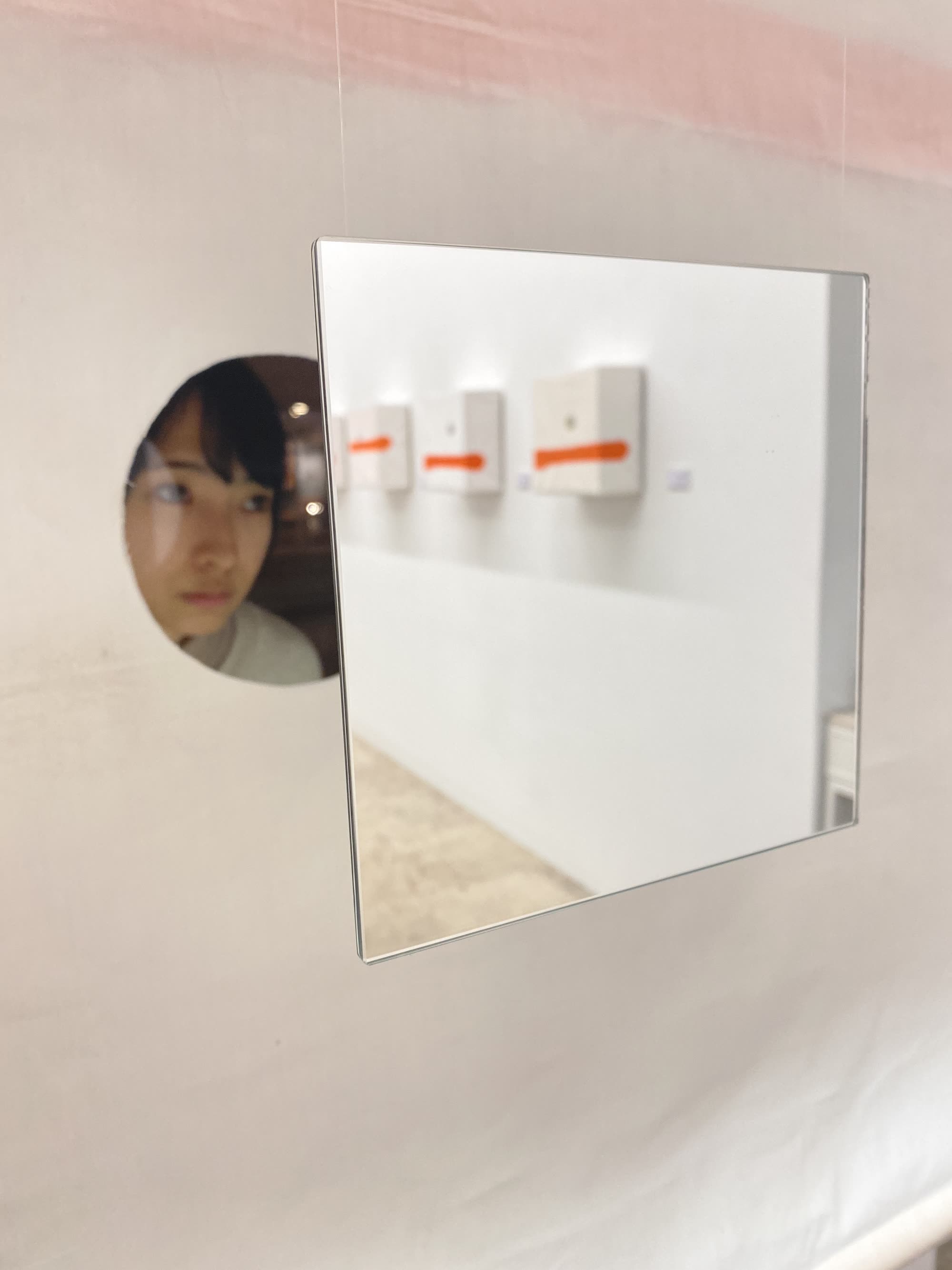博弈箱 鏡面近攝，張儀君 Luna Cheong，選擇 Choices 個展，2020